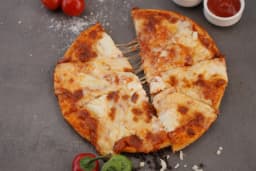 4 Peynirli Formaggi Pizza